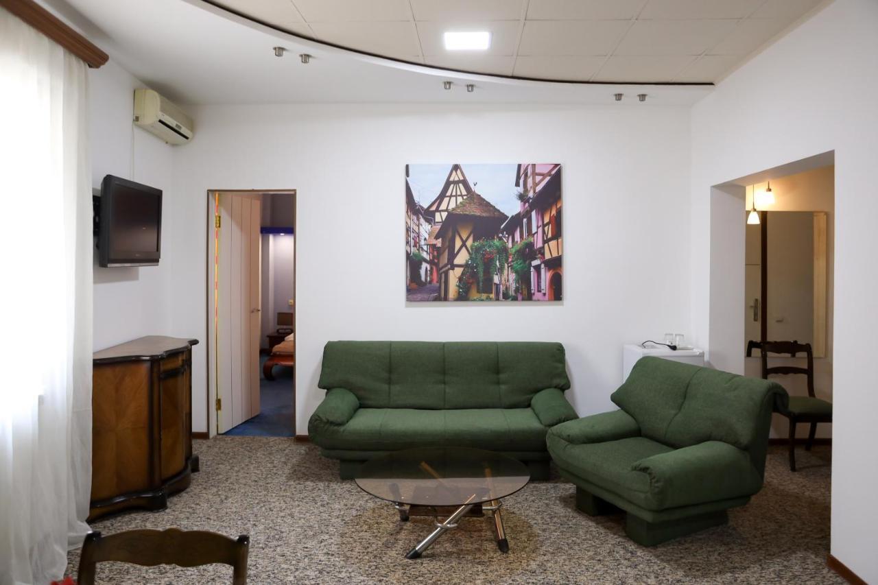 No Problem Hotel Erevan Exterior foto