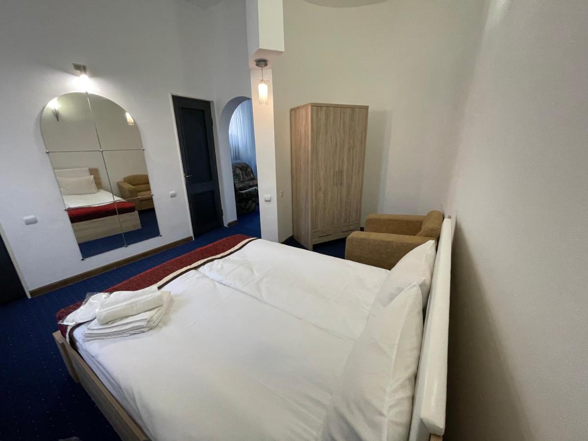 No Problem Hotel Erevan Exterior foto
