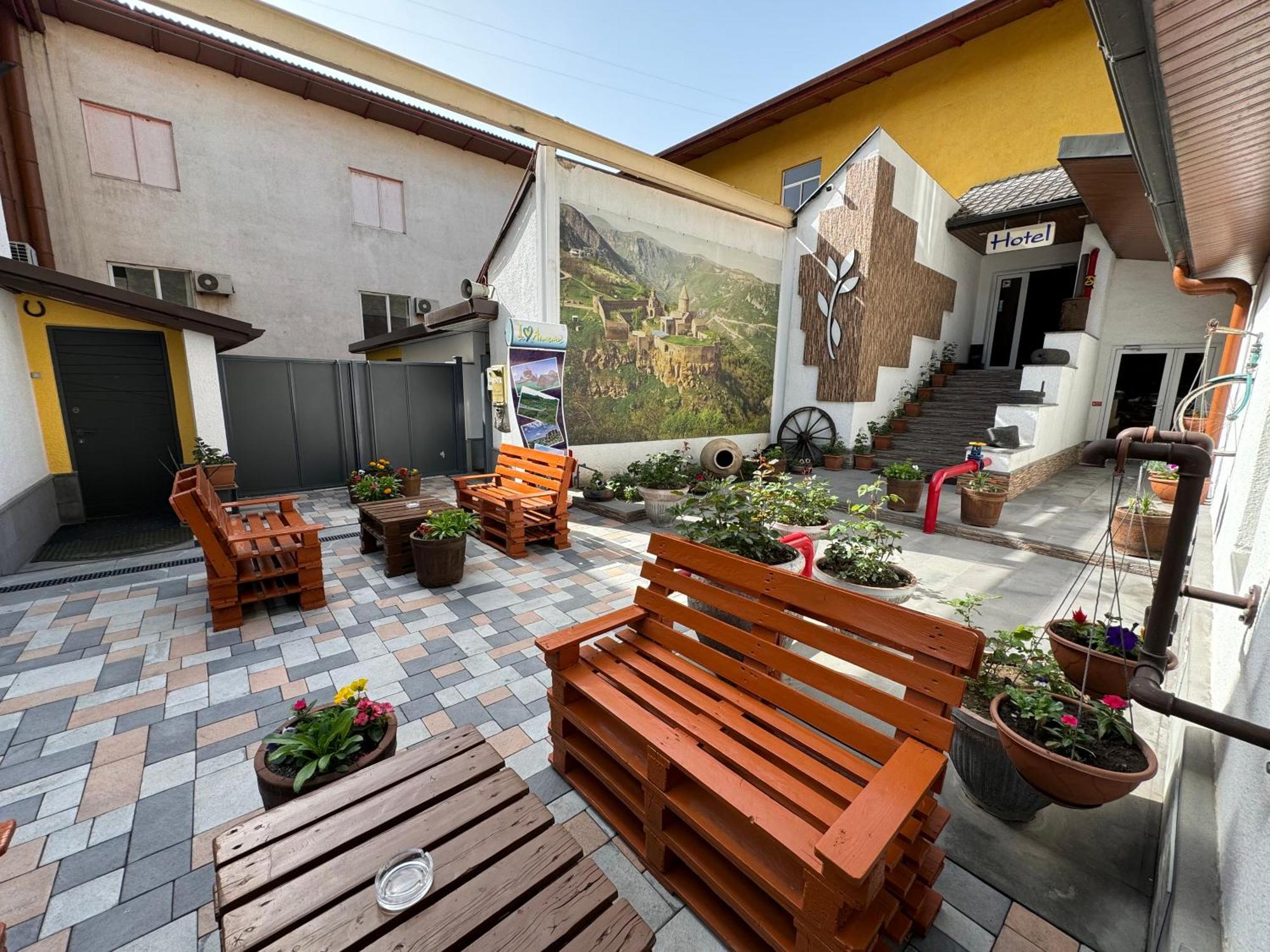 No Problem Hotel Erevan Exterior foto